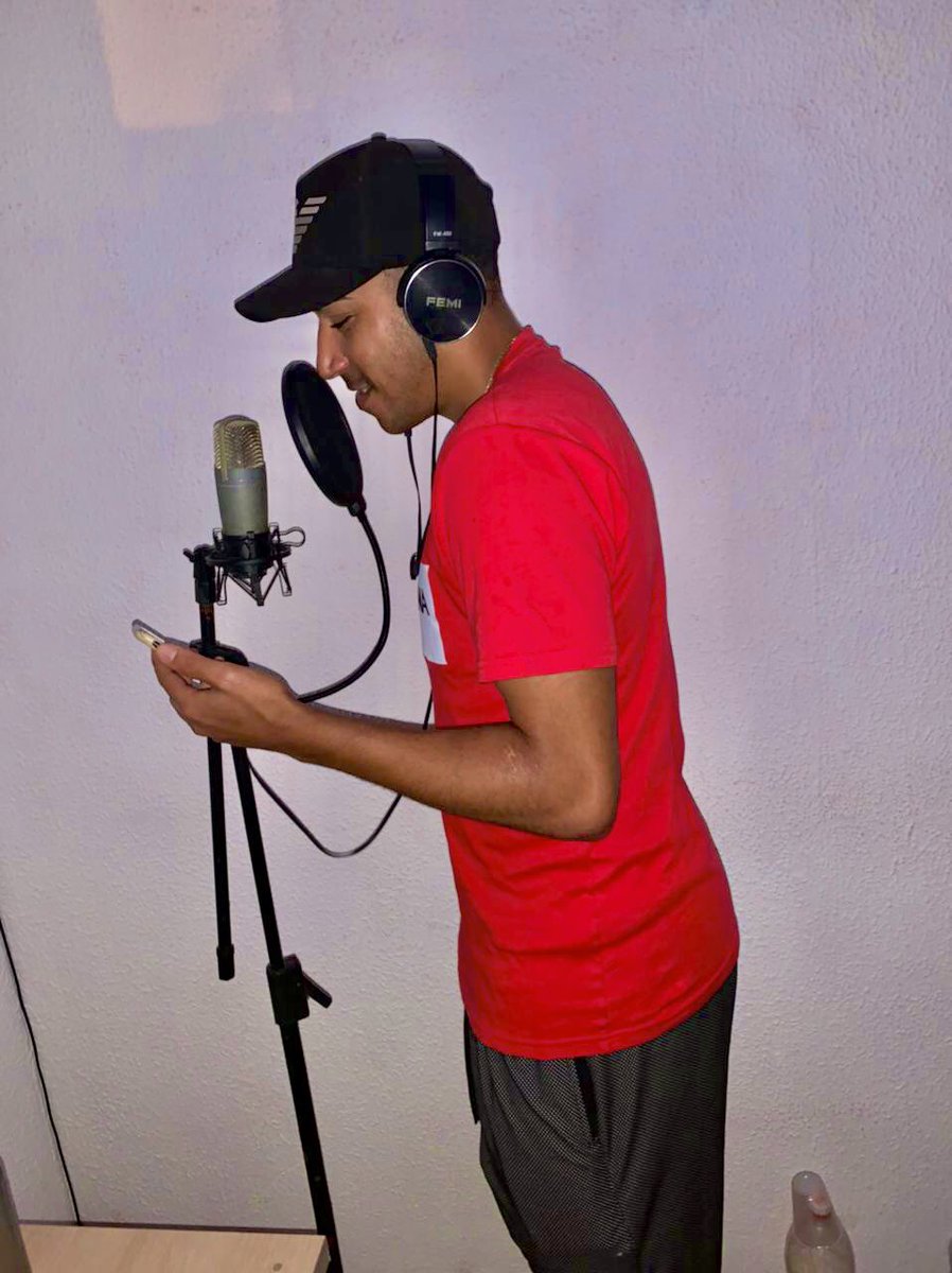 LiimaKaka's tweet photo. Quem é tu, me diz qual é o seu papel 🎙🎥🚀 https://t.co/VJgvYXqx6N