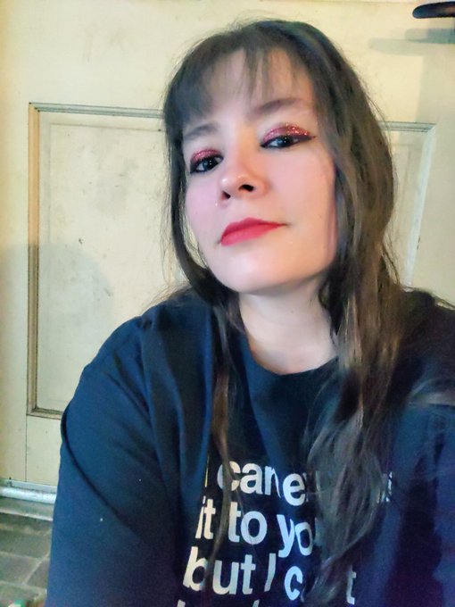 So who's coming to fuck me tonight??? 😈😈😈😈 https://t.co/5MN5CIC0EV