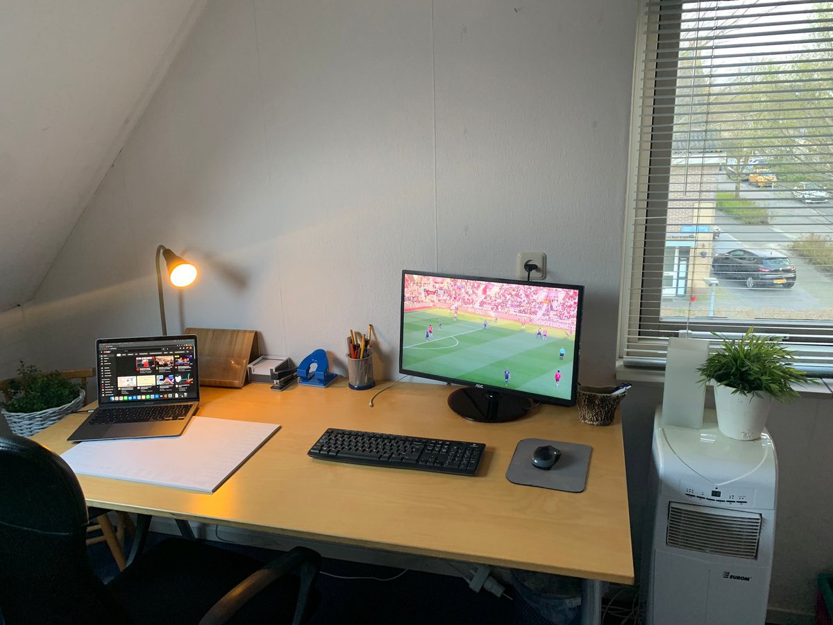 JasperCryptox's tweet photo. @I_Am_The_ICT Watching football right now. Tomorrow I will go back to mentorship 2022 episode 28 till 30 and take notes and demo all day! https://t.co/2t8nZ8dxOS