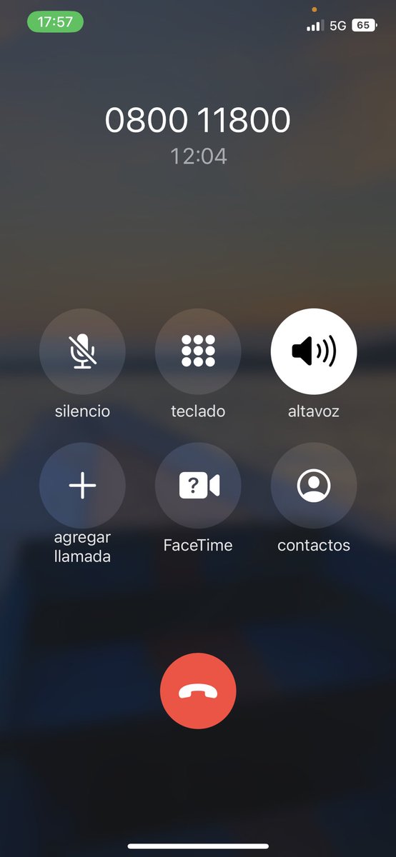 meyLvc's tweet photo. Hasta para rescindir un contrato @MovistarPeru  es una porquería 💩  mas de 12 min y aún no me dejan rescindir el contrato. https://t.co/PkgZn4umxZ