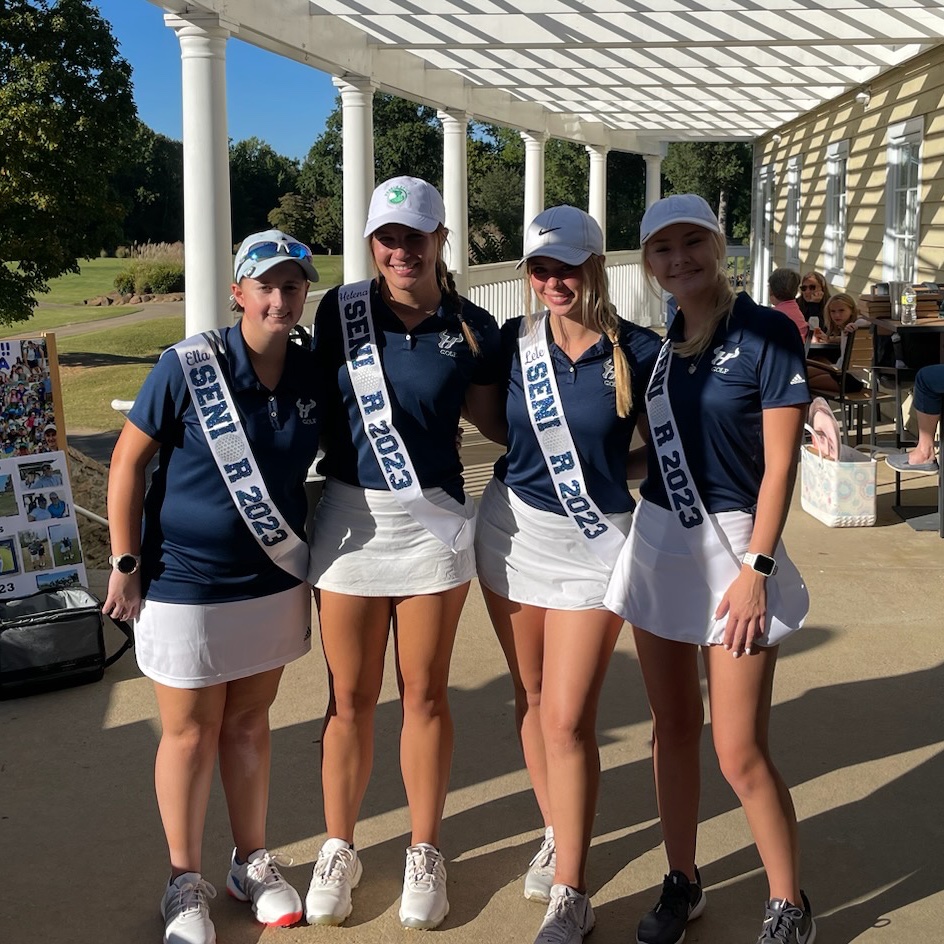 HRHSBullsGolf's tweet image. 🎓🏌️‍♀️ 𝙎𝙀𝙉𝙄𝙊𝙍 𝙉𝙄𝙂𝙃𝙏🏌️‍♀️🎓
Tonight was a great night as we celebrated our 4️⃣ @hrhsbulls
 #ClassOf2023 seniors‼️ 

Thank you @HelenaWinterb @couper_ella1 @ZiglarHannah @ItsLeleNorman for being part of our women’s ⛳️ program &amp;amp; we can’t wait to see what your future holds!