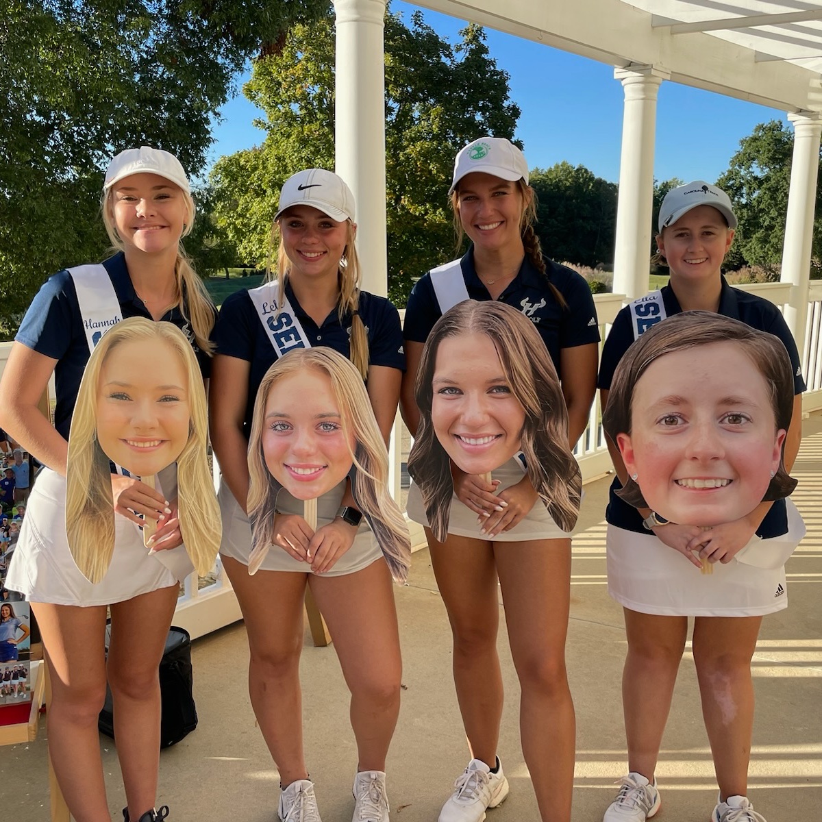 HRHSBullsGolf's tweet image. 🎓🏌️‍♀️ 𝙎𝙀𝙉𝙄𝙊𝙍 𝙉𝙄𝙂𝙃𝙏🏌️‍♀️🎓
Tonight was a great night as we celebrated our 4️⃣ @hrhsbulls
 #ClassOf2023 seniors‼️ 

Thank you @HelenaWinterb @couper_ella1 @ZiglarHannah @ItsLeleNorman for being part of our women’s ⛳️ program &amp;amp; we can’t wait to see what your future holds!