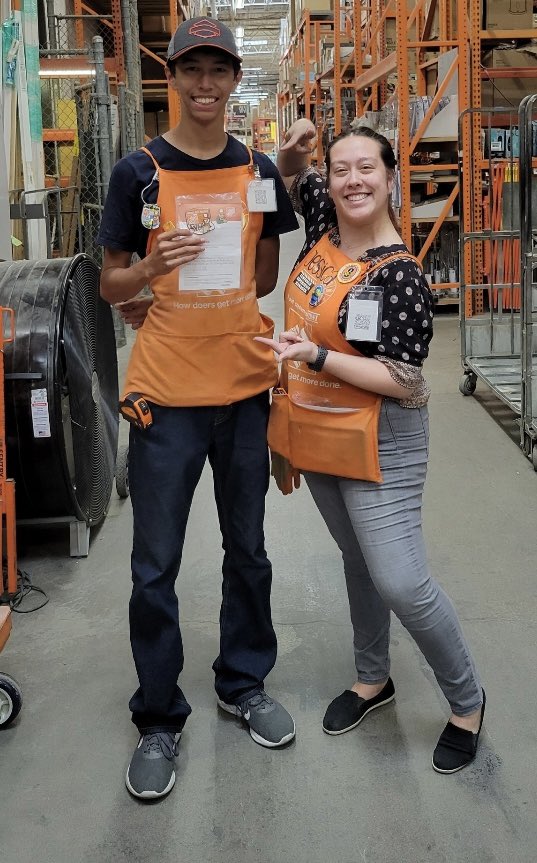 Brian_E_Bridges's tweet photo. CXM Jessica recognizing Luke for always being so awesome. 2nd Homer in the bag. This kid is on fire. Thanks for always being available in the store! @RushClay  @vantasticD151 @Ana_A_Duran @giwoyna_anthony @lorenacc1980 @DonGraham33 https://t.co/obhHiAHHO2
