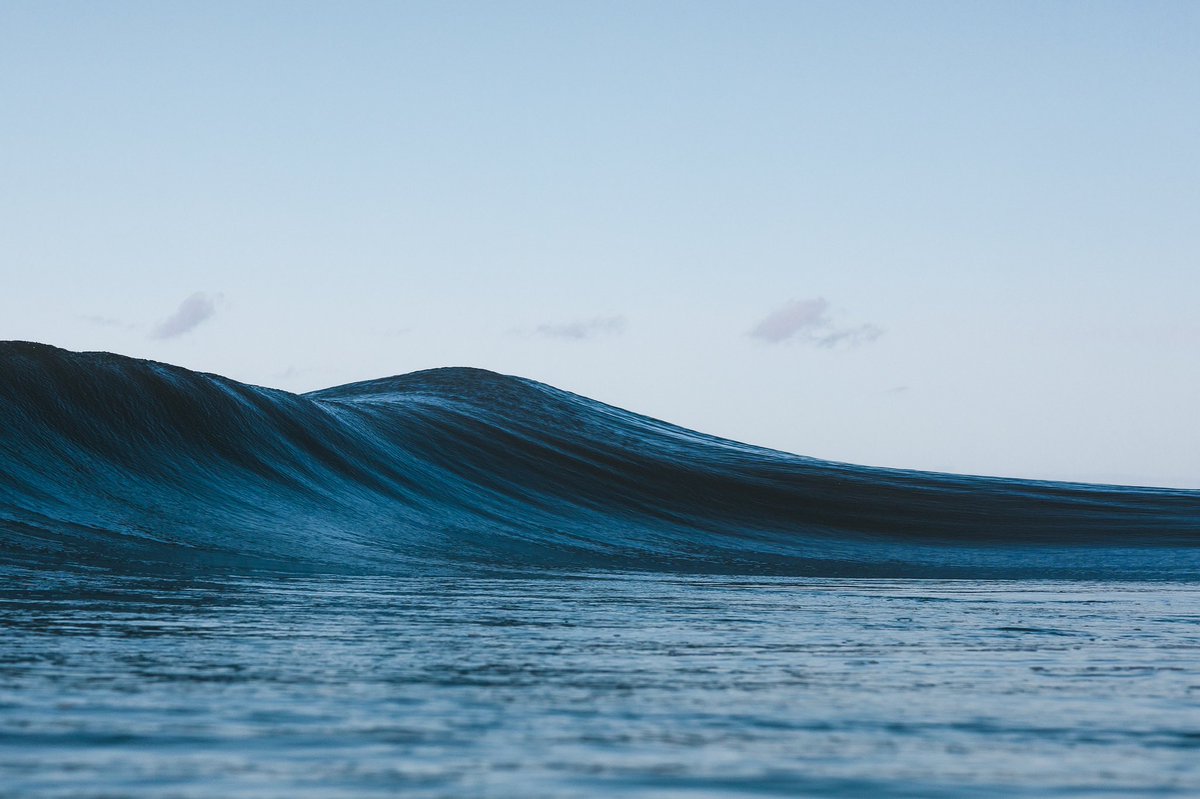 No two swims are ever the same; it’s such a joy to jump in the ocean and throw your camera at a few shapes and see what you come back with! Which one is your favourite? #ocean #art #photography #photographer #hotdogs #luckydip #australia