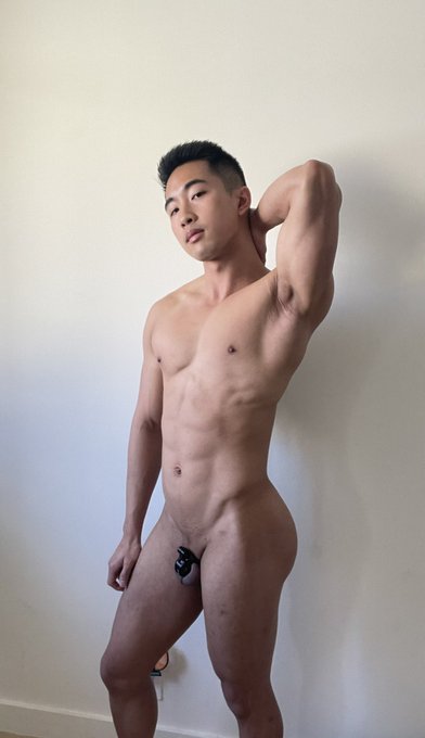 Survived my first Folsom https://t.co/vhloT8eubU<a href="/tag/mordax90"class="tags"><span>#mordax90</span></a><a href="/tag/hilt95"class="tags"><span>#hilt95</span></a>