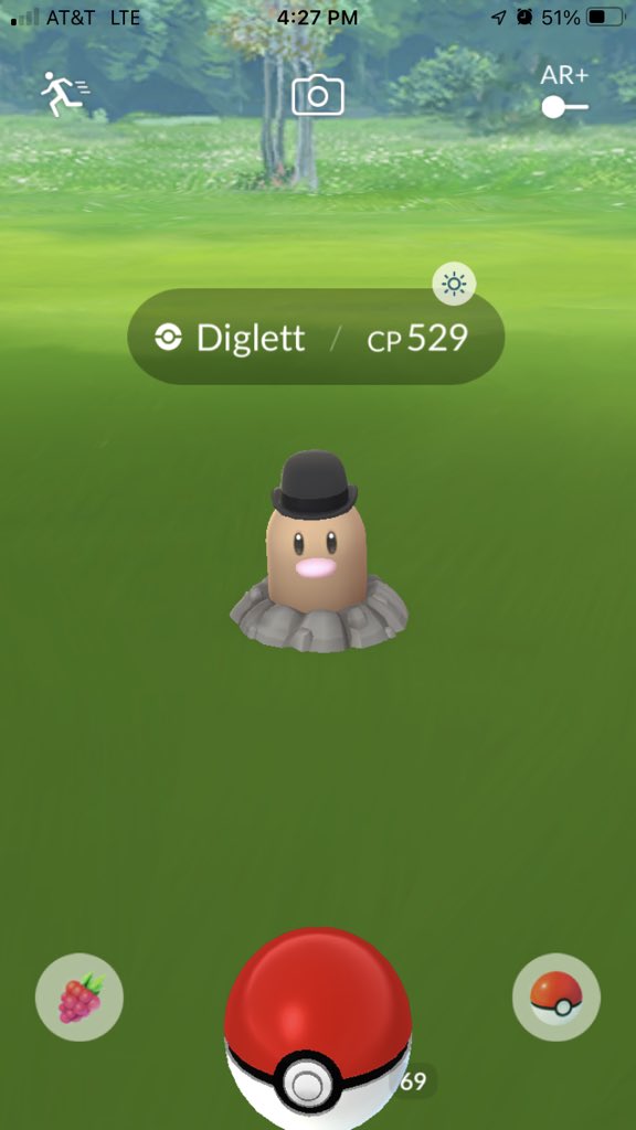 AWileyLife's tweet photo. Me normally: oh, it’s just a diglet.
Me logging into #pokemonGO today: PERRY THE DIGLET??? https://t.co/i2QgBPtASy
