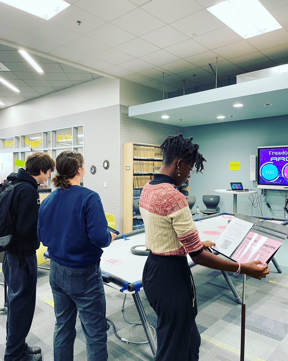 SCPSCHSLIBRARY's tweet image. CHS students learned more about their freedom to read and used coding skills to navigate the arcade