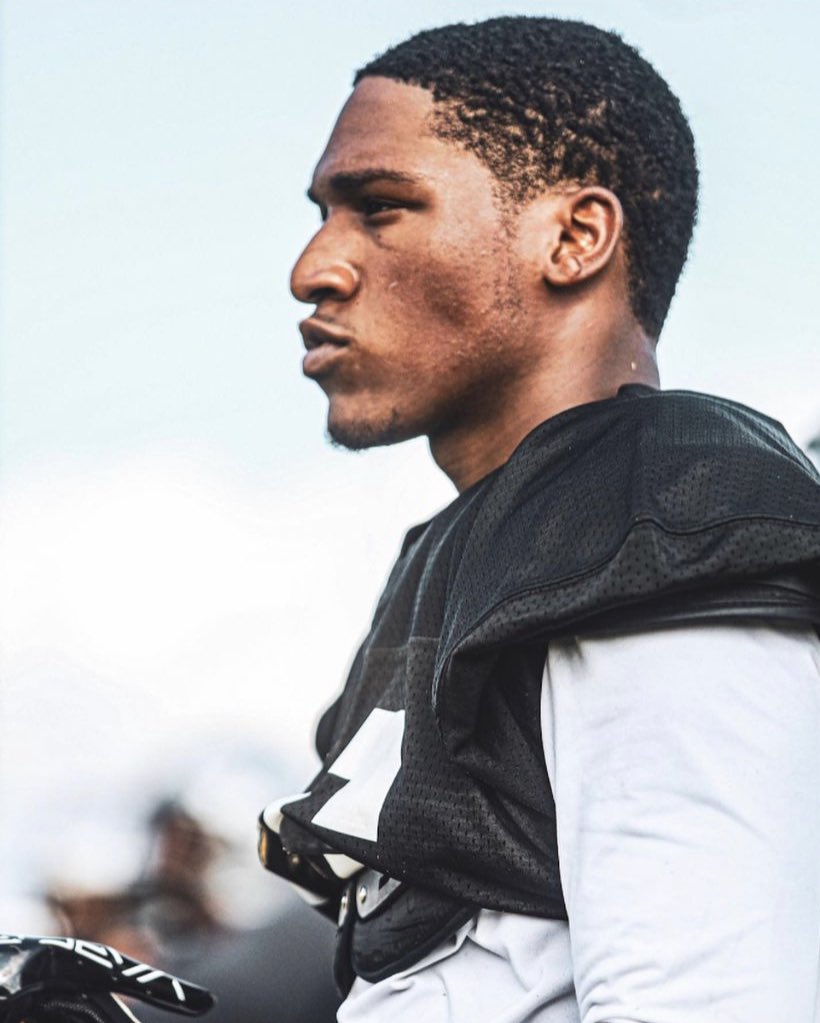 KeylanRobinson2's tweet photo. 🦅 https://t.co/U0DzYh8M16
