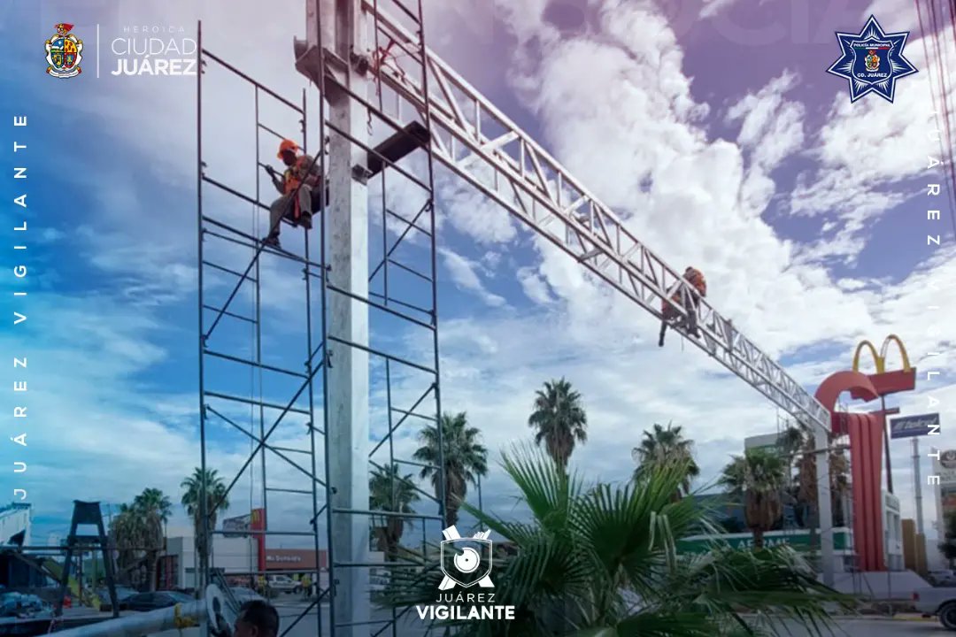 JrzSspm's tweet photo. *Juárez Vigilante* avanza con la instalación de los 8 arcos con cámaras de videovigilancia lectoras de placas, en puntos estratégicos y cruces clave para la operatividad y la prevención del delito.

#juarezvigilante
#sspm https://t.co/h7IwFqDusS