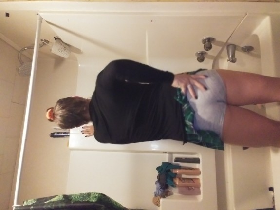 Like my tight little booty? https://t.co/Vor42QDSCh