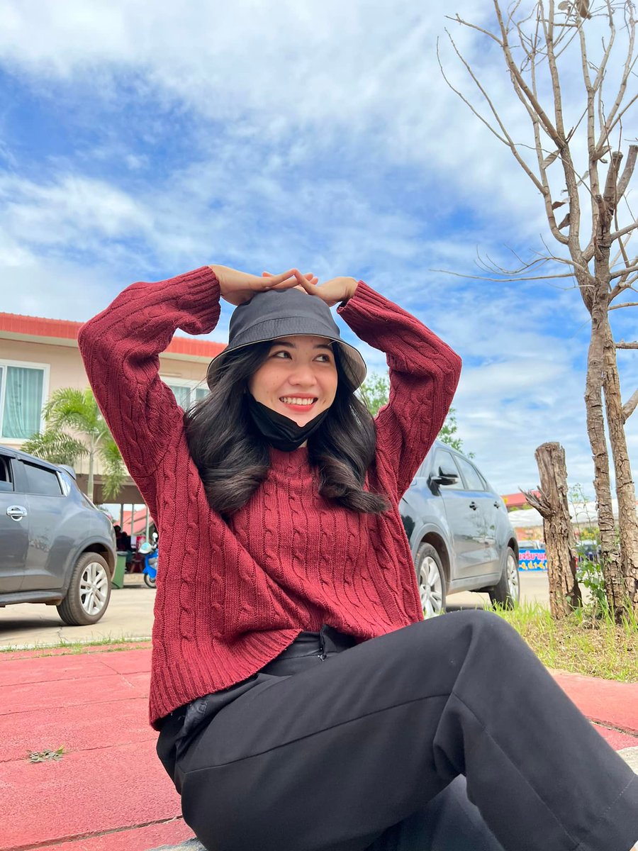 ความรักเป็นเรื่องของคนสองคน 👩‍❤️‍👨
แต่ถ้ามีสามคน คือเรื่องของคนสองใจ.🖤🖤