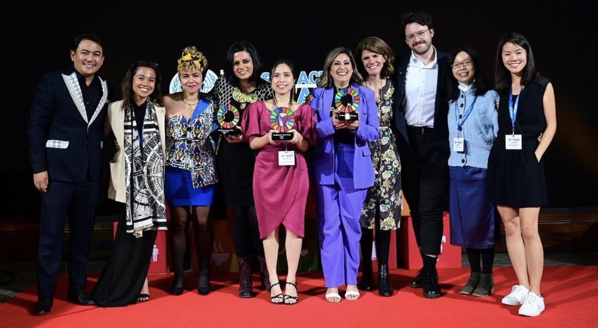 Tolu_Olubunmi's tweet photo. THE WINNERS! 🏆
Congratulations to all the finalists of the UN SDG Action Awards! I’m truly inspired by every single story, every single initiative. They give me hope for a future that is inclusive, just, and green.
#SDGAwards #FlipTheScript #LionsWrite @SDGaction https://t.co/CPqLvHgAqJ
