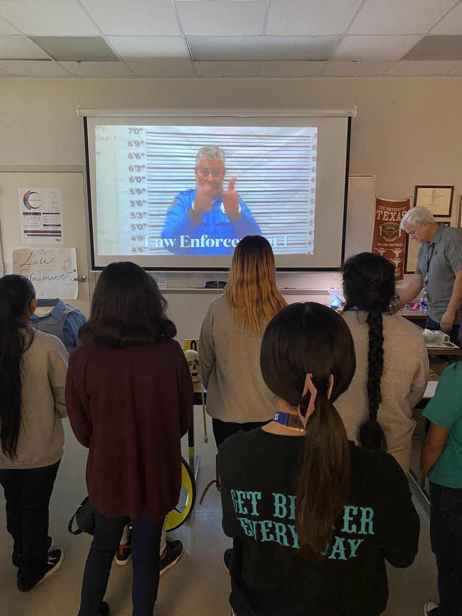 AP_MrsBaez's tweet photo. Today NMS future class of 2027 experienced all that the Guthrie Center has to offer. Students came back excited, informed, and igKnighted! Thank you @guthrie_center for making us feel welcomed!  @NorthbrookMS @SBISD https://t.co/3q2s4JleXT