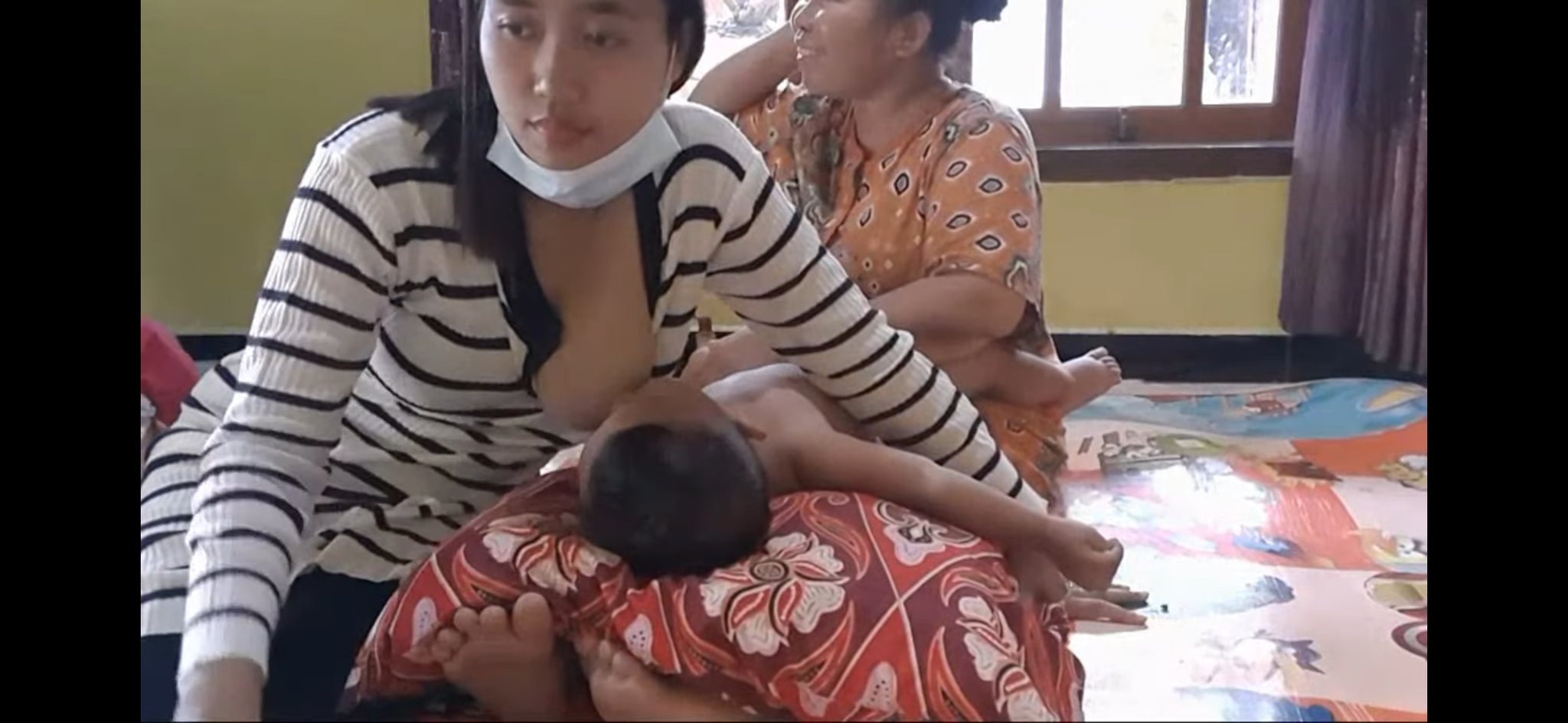 Melon susu on X: Mama muda cantik menyusui Mau lanjutannya Silahkan like  dan retwet sebanyak2nya t.coV1ZmxPpnPD  X