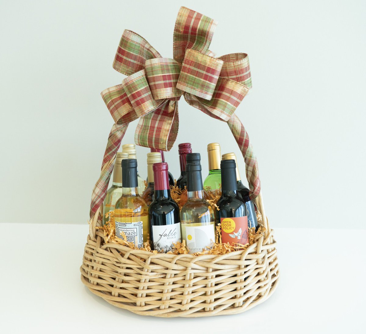 SoCALHospice's tweet photo. Happy Tuesday! Feeling adventurous? Enjoy 12 delicious split bottles of wine from around the world, including Spain, France, Italy and Portugal. It includes: 12 bottles of spit wine from all over the globe. Bid on the #SCHFHospiceontheHarbor basket here: https://t.co/mMc4LtK3rt https://t.co/U8JVhK4yOk