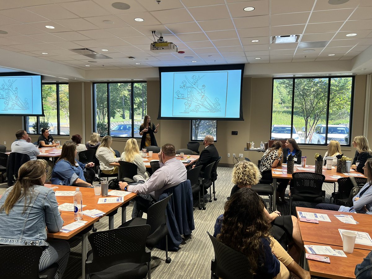 Laura Merk tweet media