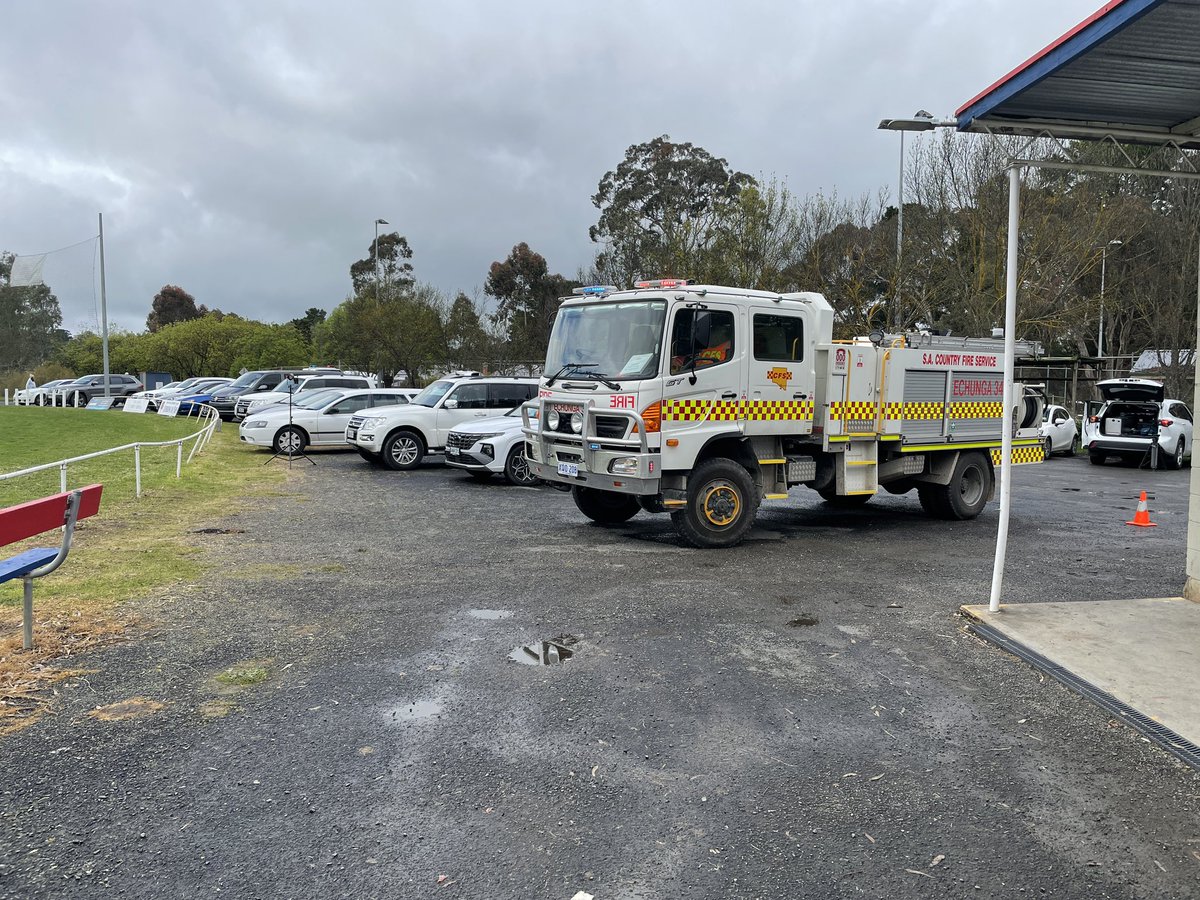 LukeHarrisNews's tweet photo. #Echunga Football Club oval is being transformed into a refuge site following reports of a private dam wall falling.
@AdelaideHerald https://t.co/SCcIPCfLSP