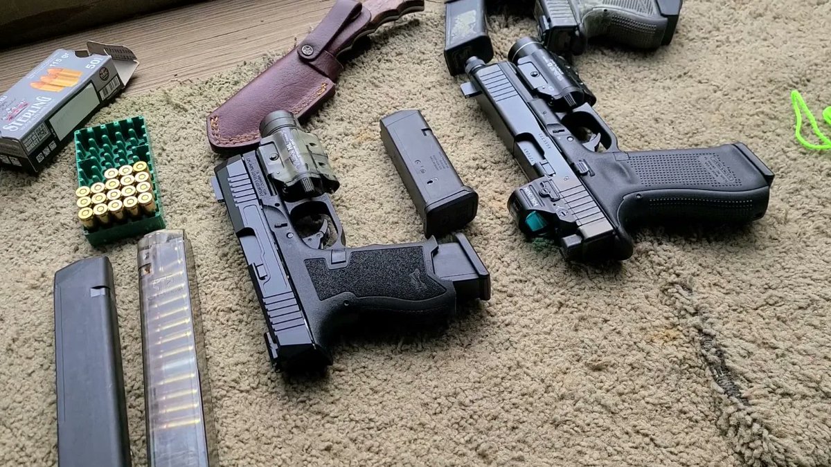 edc76239's tweet photo. Tools of the trade during #rangeday @GLOCKInc @USCCA #PSADagger @Streamlight #glock17mosfsgen5 #threadedbarrell #glock26 @holosunoptics #HS507C #TLR2G #truglo #nightsights #9mm #thepewpewlife https://t.co/HJ521dIP1y