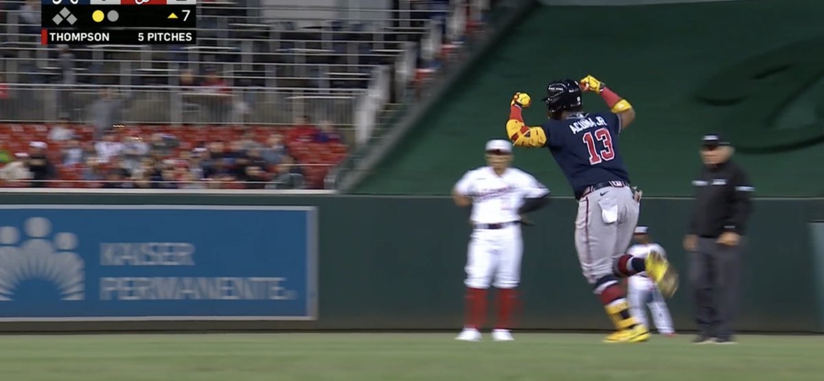 Faithfulnympho_'s tweet photo. Home Runnnnn #boobae #forthea #ChopOn https://t.co/Q0IA0SVkkL