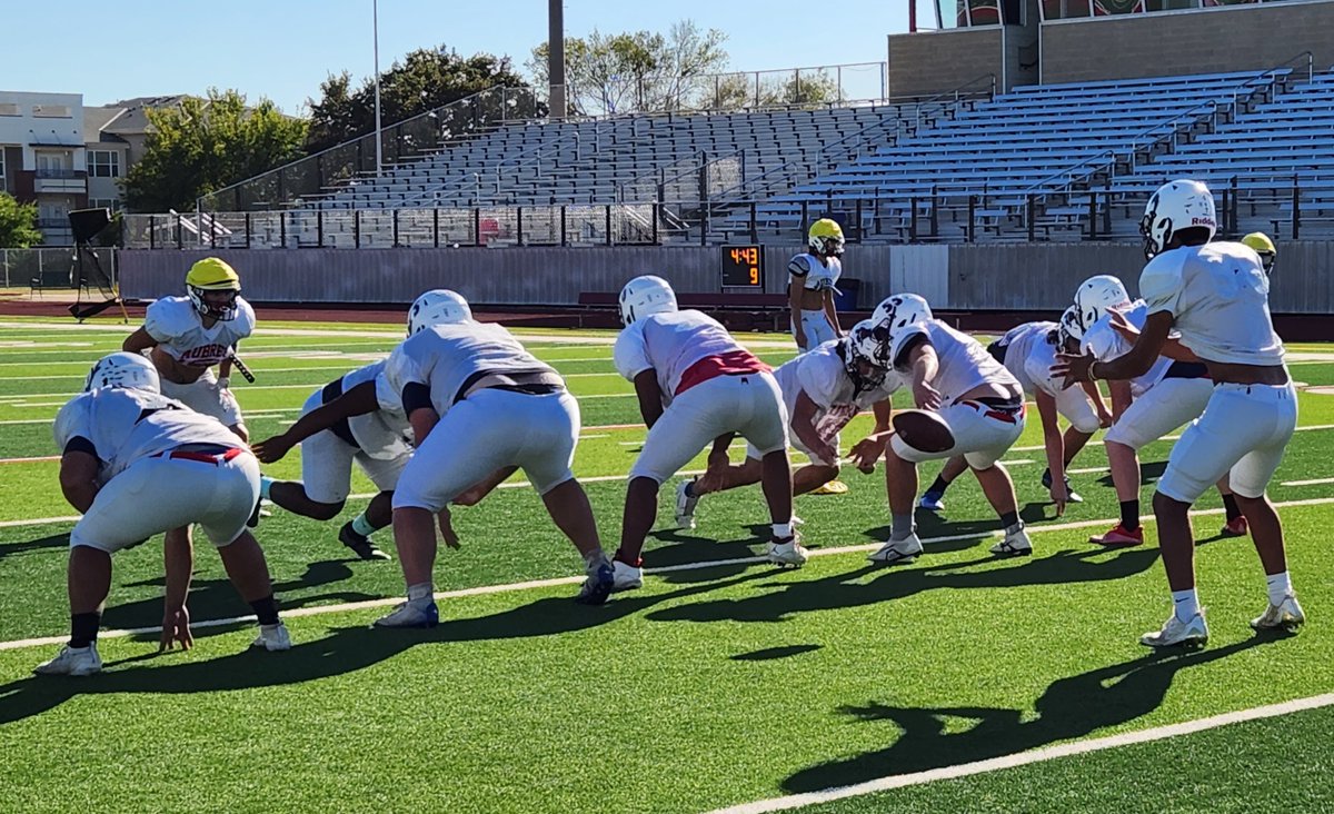AUBREY — Coming off a 12-2 season and the deepest playoff run in program history, Aubrey appeared well-positioned to build on that success this fall. 

<a href="/AubreyRecruit/">Aubrey Football_Recruit</a> has overcome early adversity with 2 straight wins as it goes deeper into district play.
dentonrc.com/sports/high_sc…