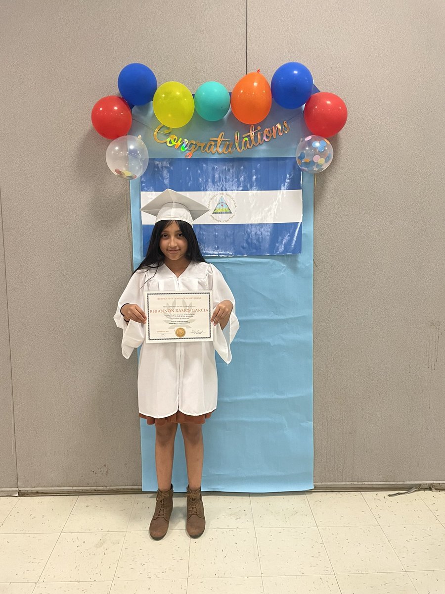 SherriCamp11's tweet photo. EL Graduation and Hispanic Heritage Night @DCSELDepartment @TweetDCS_LCES https://t.co/ed1RmTak9p