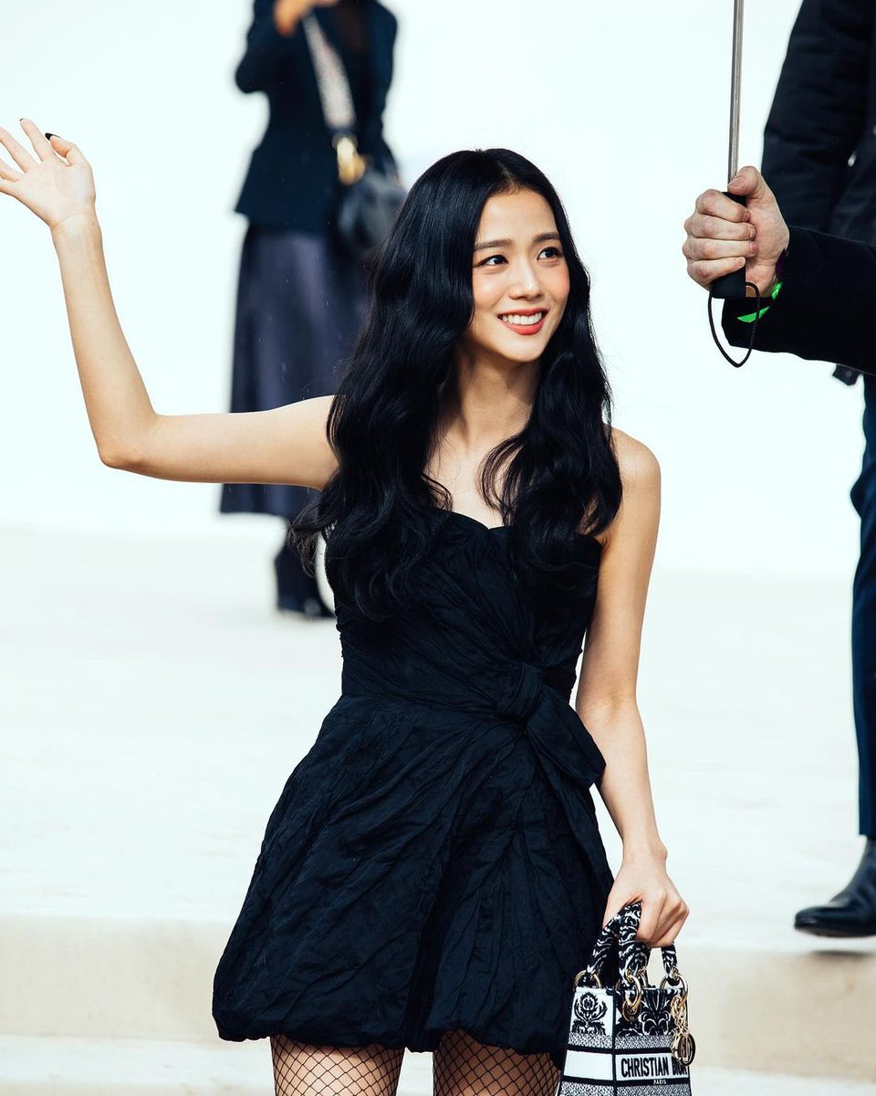press0103's tweet photo. 220927 DIOR SS23 RTW SHOW (30)

#JISOOxDiorPFW #DiorSS23 @Dior
#지수   #JISOO   #블랙핑크   #BLACKPINK   @BLACKPINK https://t.co/j7q49ot0DO