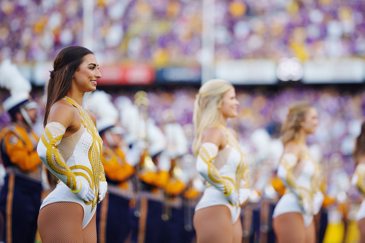 A Weekend to Remember! 
⚡️Shutout Against the Lobos
✨Celebrated 50 years of Title IX for Women’s Sports 
💛Family Weekend 

#lsugoldengirls #lsufootball