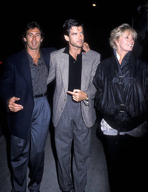 Jack Scalia, Pierce Brosnan and Cassandra Harris before Season 5 of Remington Steele, September 1986.

#RemingtonSteele