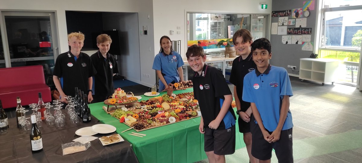 Ollie Baker (@ollie27272) on Twitter photo Fantastic Year 8 visitor leaders touring guests for the launch of Te Kete Hono <a href="/teketehono/">Te Kete Hono - SchoolTalk</a> <a href="/StonefieldsSch/">Stonefields School</a> Fantastic Year 8 visitor leaders touring guests for the launch of Te Kete Hono <a href="/teketehono/">Te Kete Hono - SchoolTalk</a> <a href="/StonefieldsSch/">Stonefields School</a>
