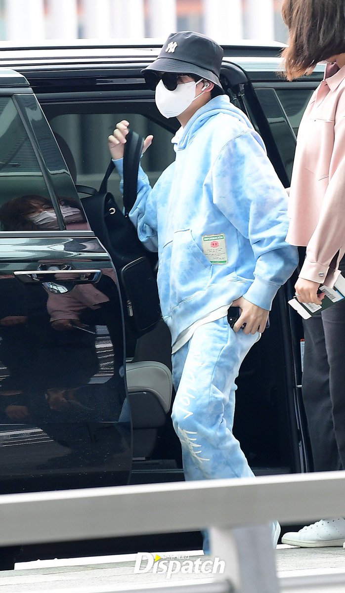 NeoMomentZone's tweet photo. [220928] @NCTsmtown_DREAM 
#천러 #CHENLE  

at Incheon Airport heading to Indonesia   

#NCT #NCTDREAM  #NMZ_NCTDREAM https://t.co/64IffgWjVK