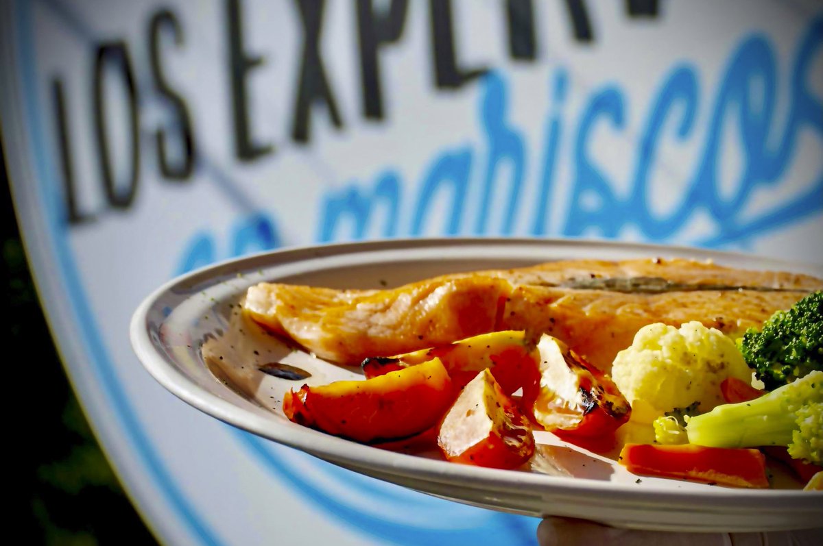 Llego el otoño 🍂 y seguimos con nuestra #pescasustentable !!!  #comidacompleta filete o camarones al gusto + sopa del día + postre por sólo $189 en La Choza del Pescador 
📍 Te esperamos en nuestras 2 sucursales C. 23 Sur 2306 y 24 Sur 2541 en la ciudad de Puebla📍