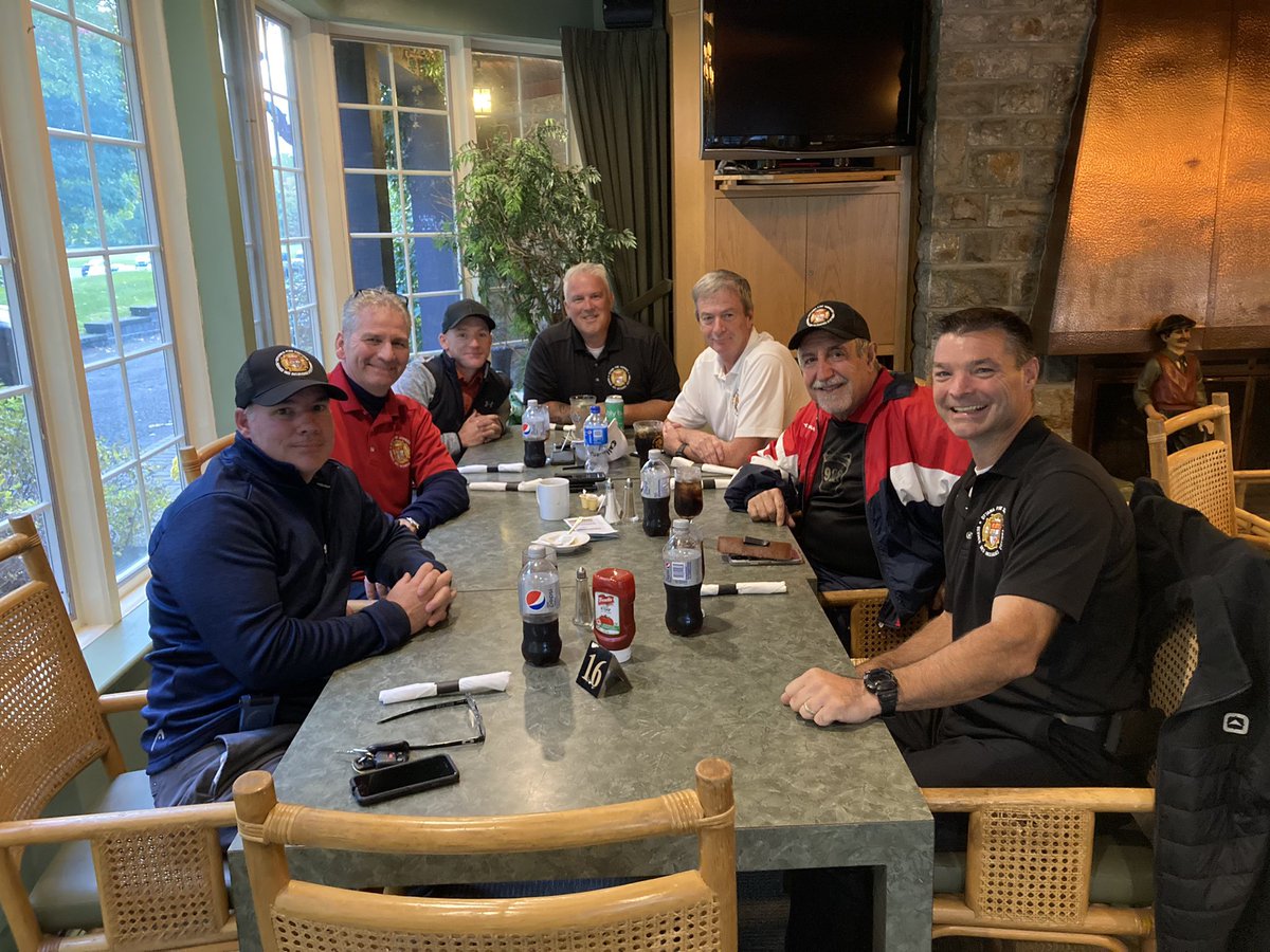 The Sector Chiefs, <a href="/ChiefHutt/">Chief Hutt</a> and I had the pleasure of presenting <a href="/Eli_ElChantiry/">Eli El-Chantiry</a> with an official <a href="/OttFire/">Ottawa Fire Services</a> helmet today in appreciation for his 20+ years of unwavering support for OFS and our members. Wishing you a long happy and healthy retirement Councillor! 🚒🔥 #ward5