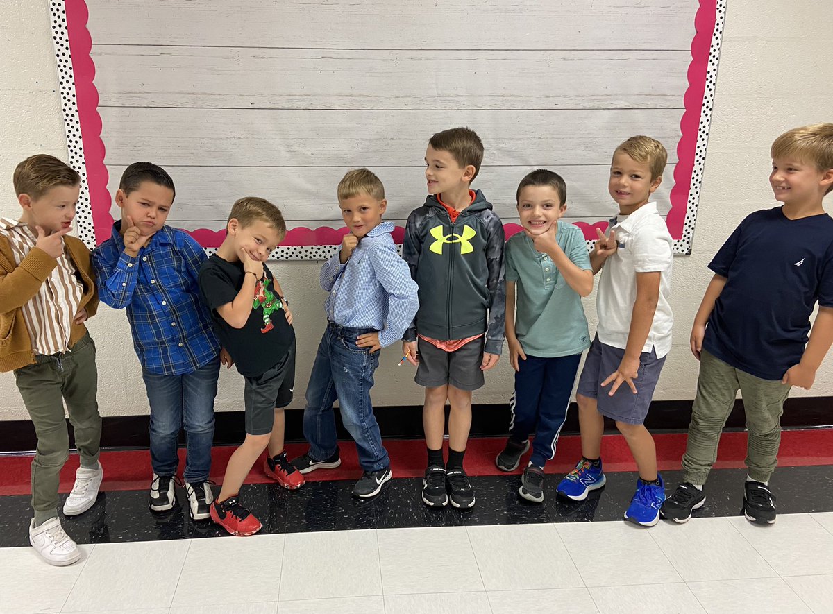 Toro's 1st Graders tweet media