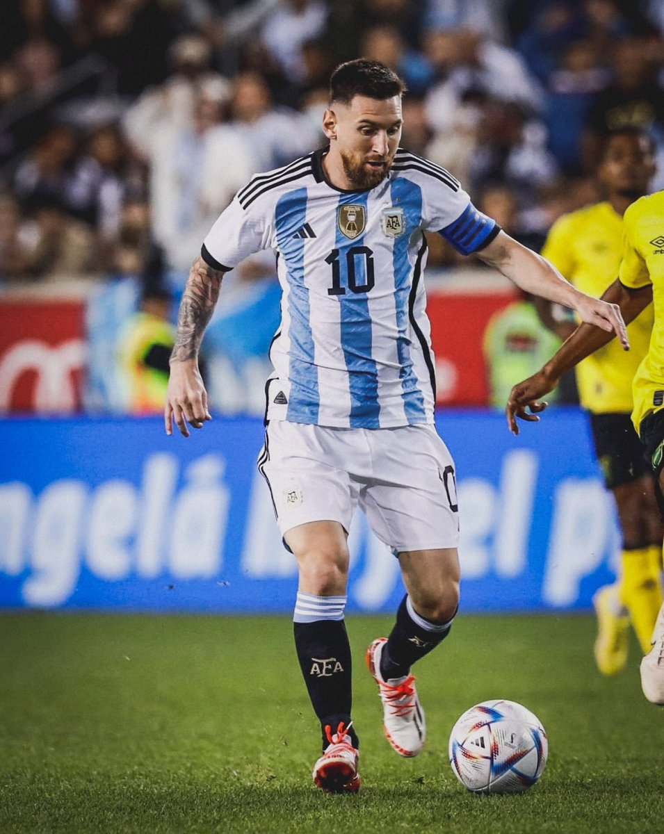 Lionel Messi casually comes on as a substitute after having started the game on the bench with cold like symptoms, scores a goal from outside of the penalty area and minutes later scores a free kick. The GOAT. 🐐🇦🇷