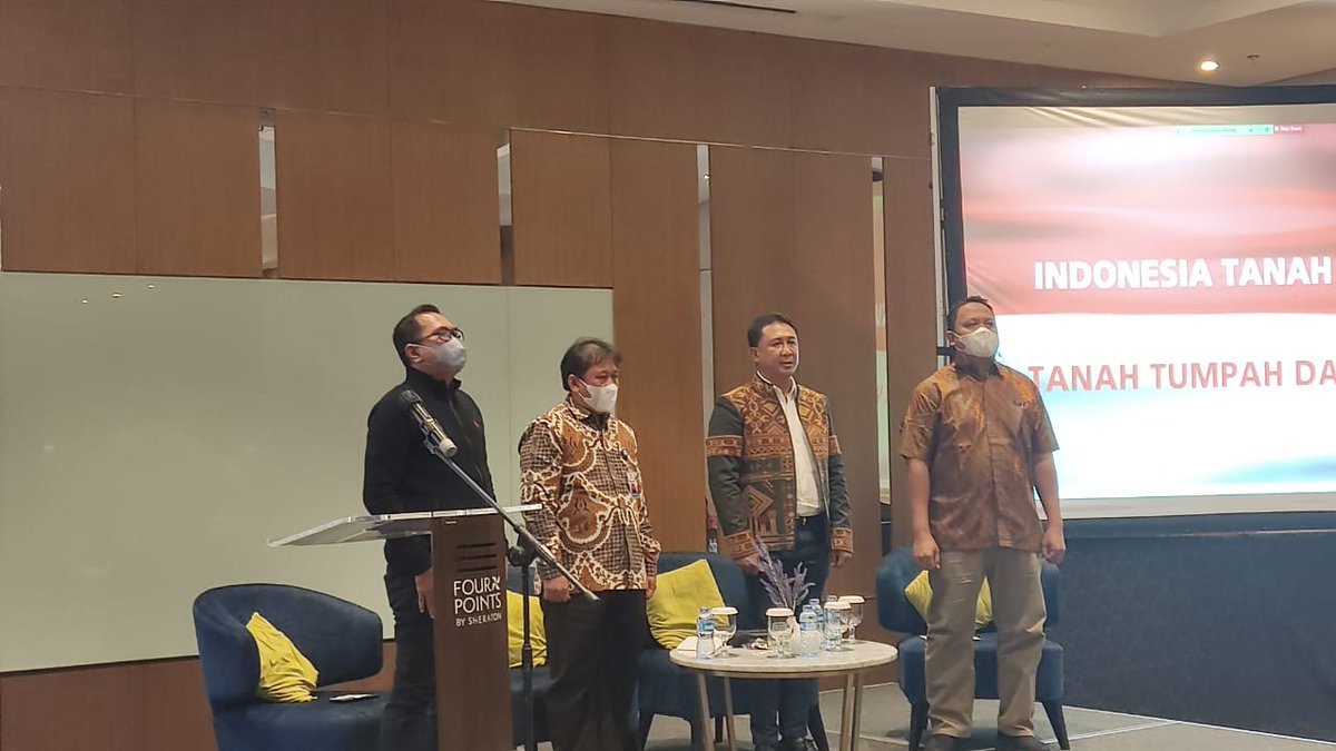 suara_ntt's tweet photo. Bank NTT Pertama di Indonesia Sukses Terapkan Transaksi Nontunai Pemerintah 
.
#nttnews
#nttupdate
#nttterkini
.

https://t.co/ymFqOr5Vlw https://t.co/cs217XIY9k