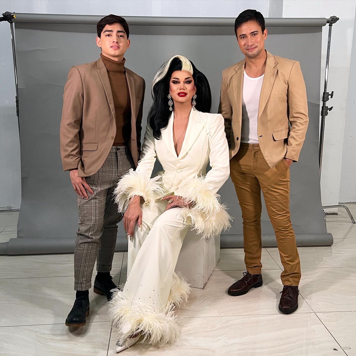 Manila Luzon (@manilaluzon) on Twitter photo Family portrait with the talented <a href="/patrickquiroz_/">Patrick Quiroz</a> & the star <a href="/samuelmilby/">Sam Milby</a> ⭐️ thx <a href="/AvignonClinic/">AvignonClinic</a> & <a href="/cornerstone_ofc/">Cornerstone Entertainment</a> Family portrait with the talented <a href="/patrickquiroz_/">Patrick Quiroz</a> & the star <a href="/samuelmilby/">Sam Milby</a> ⭐️ thx <a href="/AvignonClinic/">AvignonClinic</a> & <a href="/cornerstone_ofc/">Cornerstone Entertainment</a>