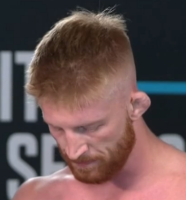 uhhvaimorrer's tweet photo. Não Sam Alvey, você não me engana 👍

#ContenderNoCombate https://t.co/J82trBBmEH