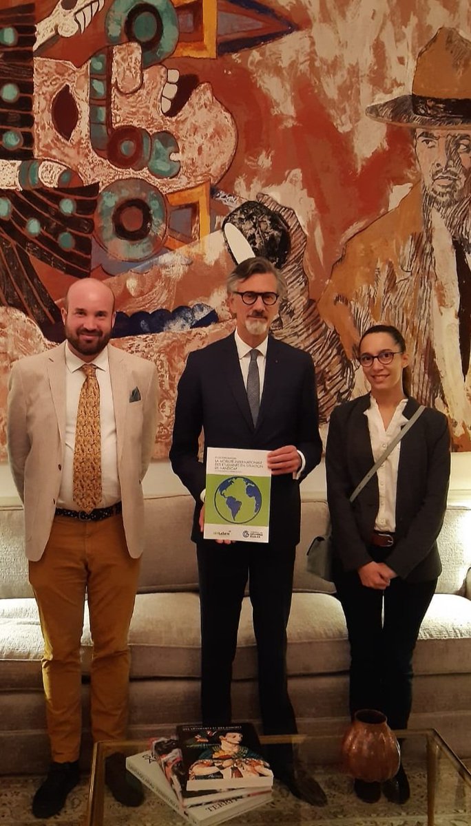 AsvazadourianJP's tweet photo. Recibí hoy un informe encargado por el gobierno francés sobre la movilidad internacional de los estudiantes con discapacidad. 🇨🇵 y 🇲🇽 trabajan de la mano para fomentar la igualdad de oportunidades para tod@s. https://t.co/V1owMhhOEQ