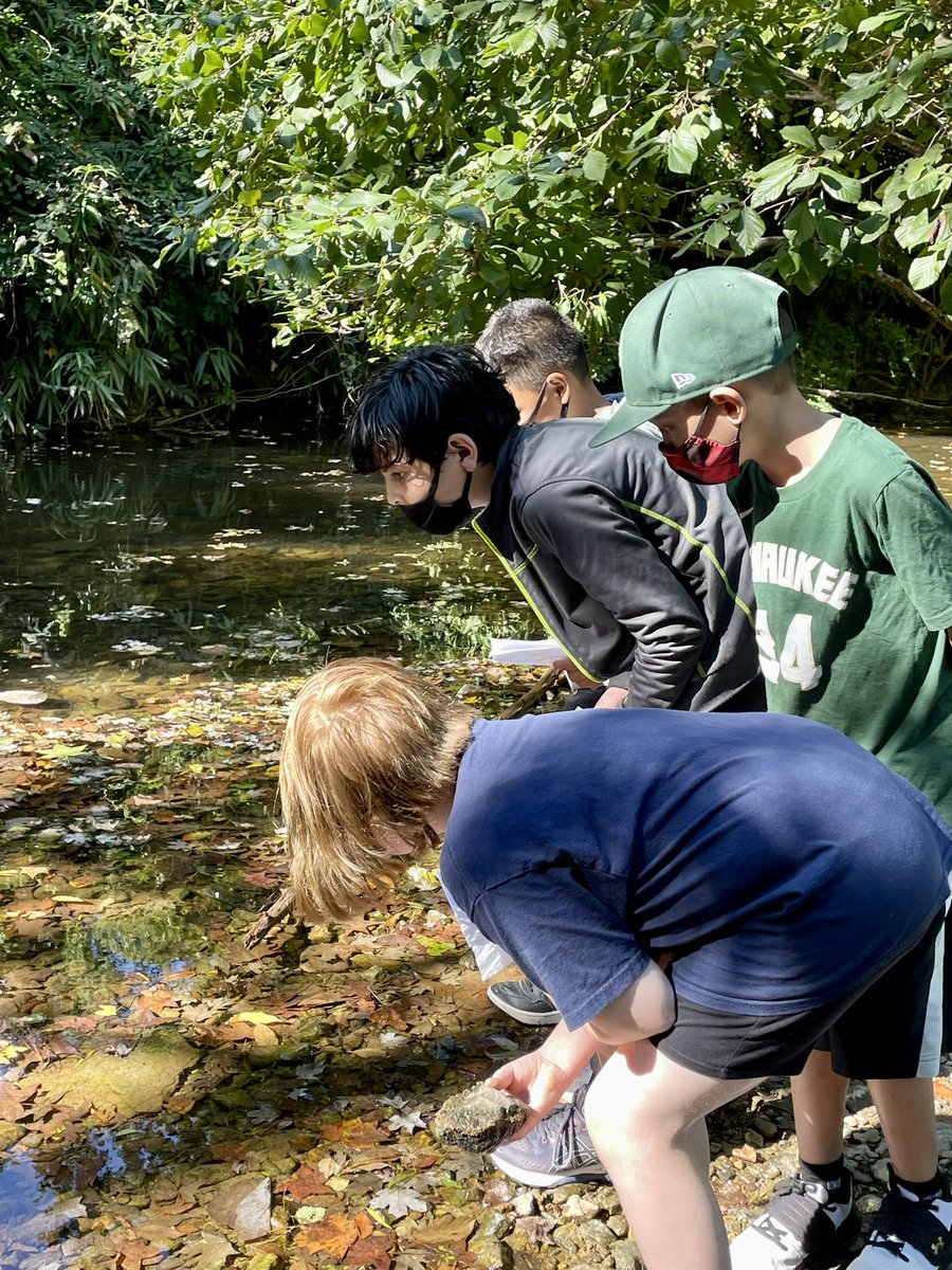 KatColeReads's tweet photo. A beautiful day to spend by the creek centering outdoor learning. Excited for the ways we can connect OWLS (Outdoor Wonder Library Services) to classroom content. Today included sensory details connected to writing, nature sketching & reading! @NorthsideES @4thNes @NESlibrary https://t.co/cOr9sdv1jH