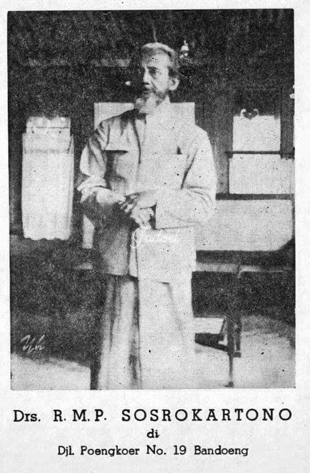HIDJKSL's tweet photo. [utas]

'Secuil Sejarah' ...
*K A R T O N O*

Kartono ..... nama lengkapnya ... 
RM. Panji Sosrokartono.
Lahir tahun 1877. 
Kakak kandung RA. Kartini ...
1898 ... Kartono seorang 'pribumi' pertama  ... yang kuliah di luar Hindia - Belanda

⤵️⤵️ https://t.co/FgycMqih87