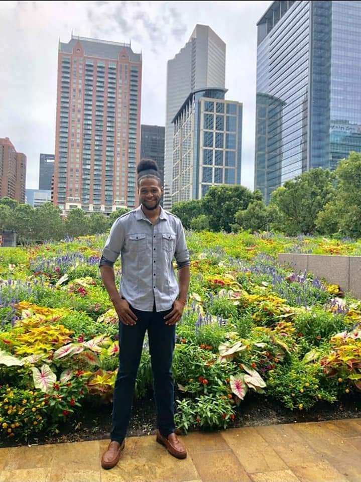 MsKJohnsonSCI's tweet photo. Happy birthday Son!! You make me so proud of the man that you have become!!!! https://t.co/AYu1vANX5e