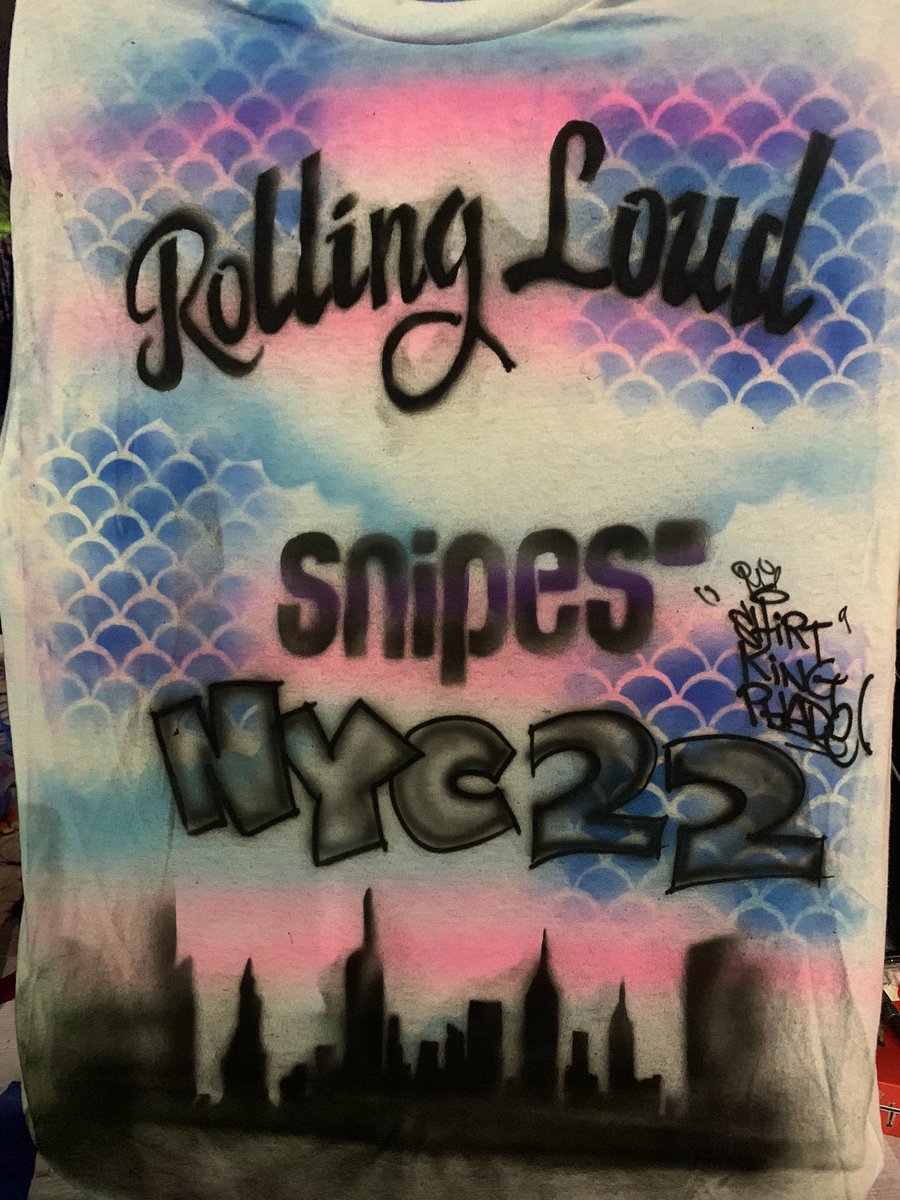 shirtkingphade's tweet photo. Rolling Loud 2022 x 11Ounces x ShirtKingPhade #snipes #11ounces #phade #kingphade #RollingLoud #Google https://t.co/6cUgqPcVwP