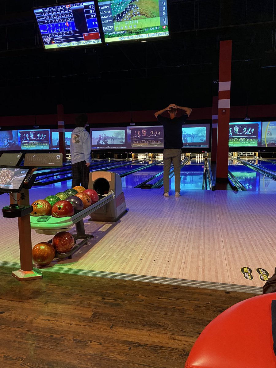 Last Friday, we had Bowling for team bonding and everyone had a good time. We also celebrated Aubri’s birthday! She is one of our fremshman Super Smash Bro.’s players. Happy Birthday! Cant wait to see what our next Team Bonding Activity is! @stdominichighschool  @sdathketics