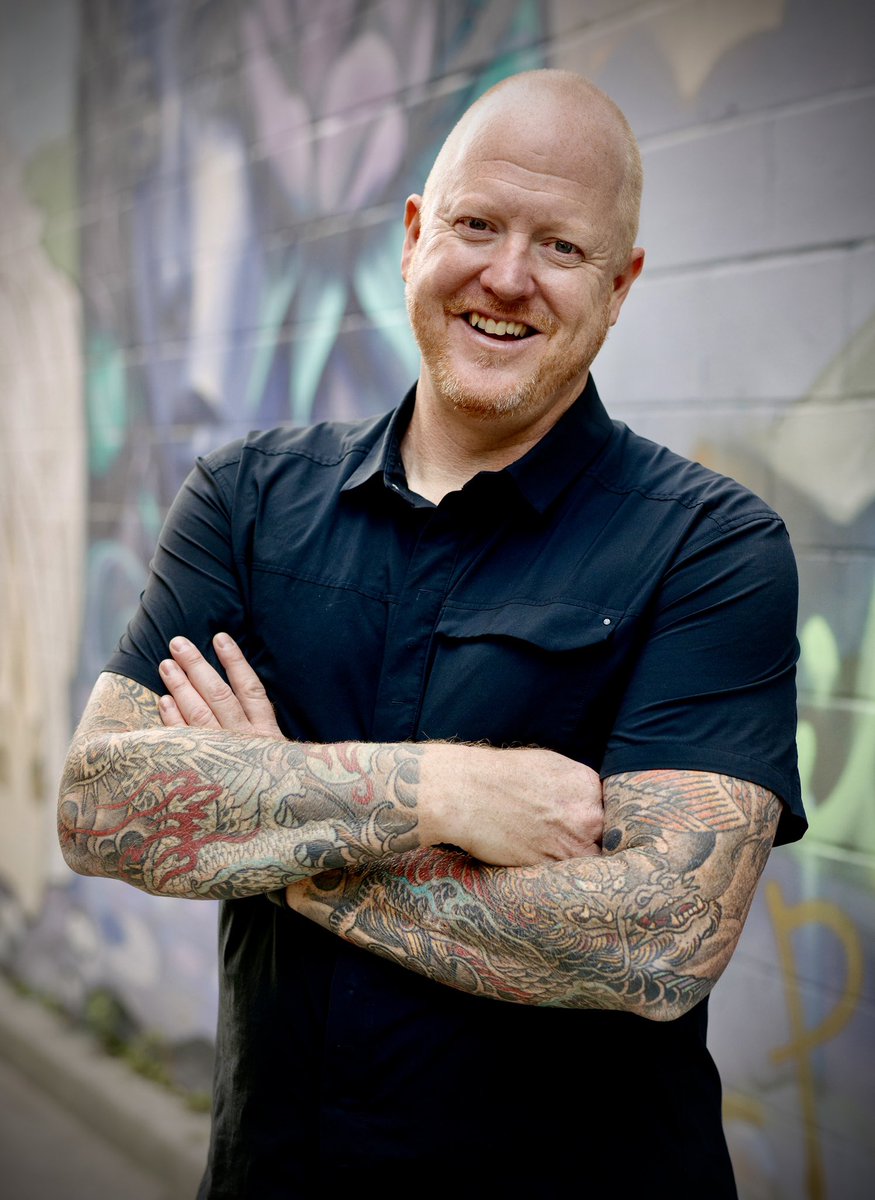 Nikolas Badminton tweet media