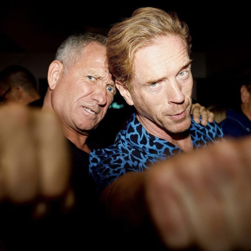 FanFunDamian's tweet photo. Damian Lewis attended the charity auction for Head Guard - an organization that helps women of sexual assault, trafficking and war. Find details here: https://t.co/sjIqtASzkV #DamianLewis #HeadGuard #HeadGuardCharity #DamonTheShowmanBryant #CathyTheBitchBrown https://t.co/g75UNLE7xm