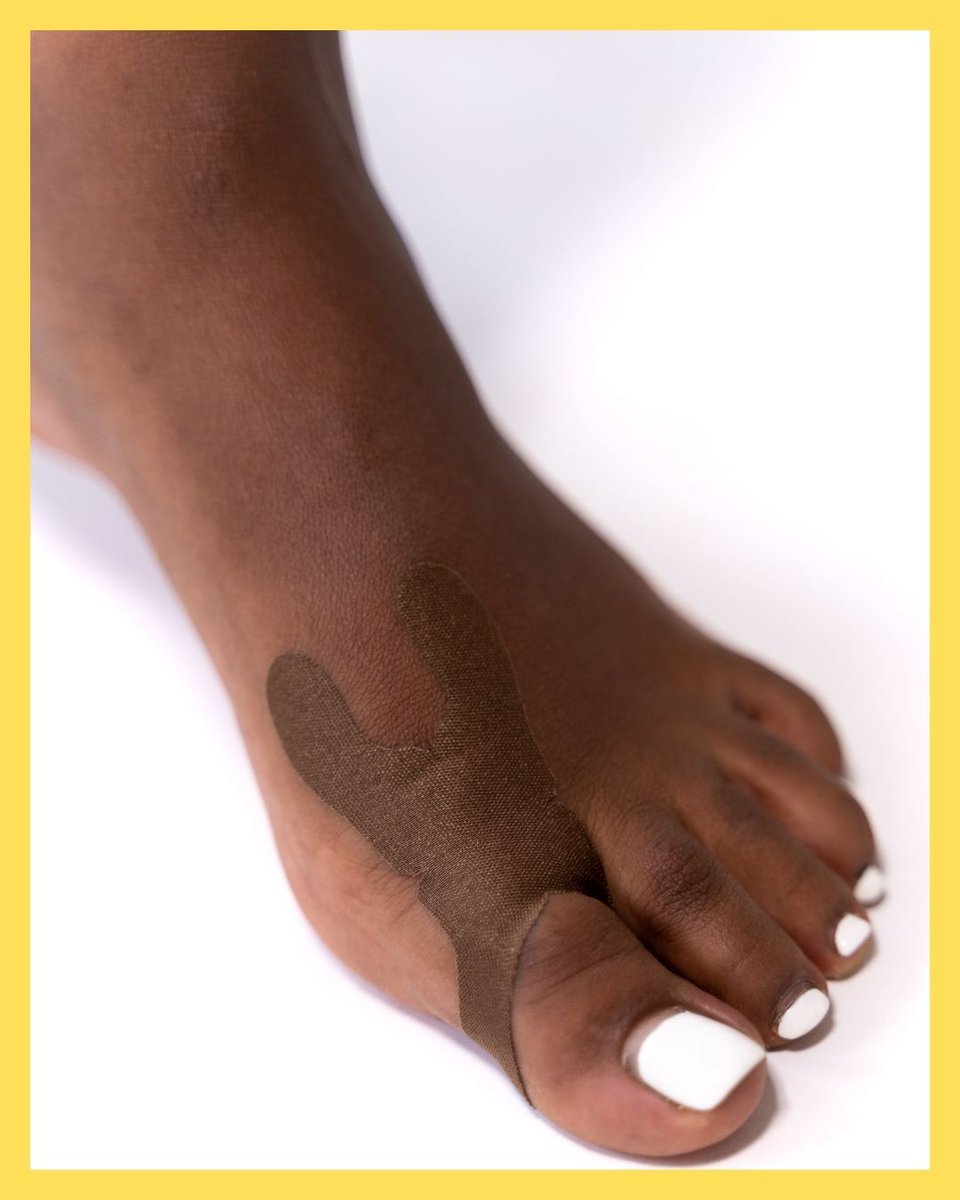 tcbandages's tweet photo. Check out our Knuckle Bandage design! Best In-Class for Knuckle and Toe scrapes! Made for you to go on with your daily tasks in a matching skin-tone shade that discreetly les your bandage go unnoticed.
#knucklebandages #trucolour #diversityinhealing #trucolourbandages https://t.co/ywUqvr8HAv
