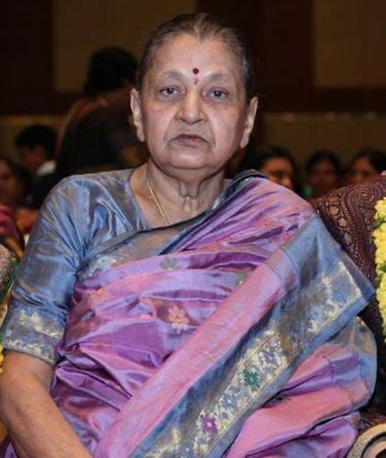 Superstar @urstrulyMahesh garu's mother Indira Devi garu passes away! My Deepest condolences to his family members. May her soul rest in peace. #OmShanti🙏 #RIPIndiraDeviGaru