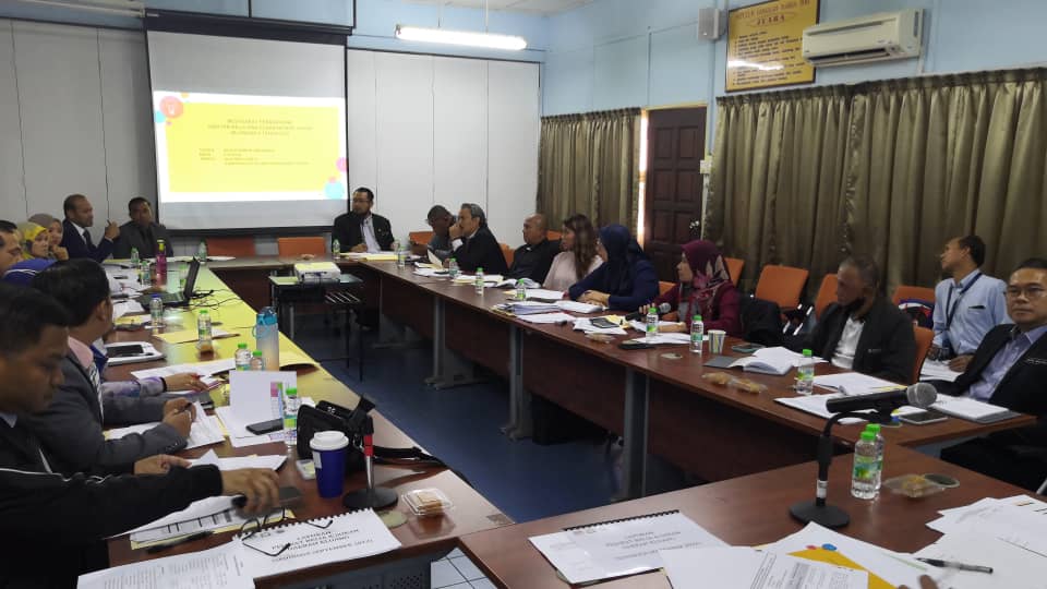 mikenakemane's tweet photo. LARKIN, 28 September 2022 - Sedang berlangsung Mesyuarat Pengurusan Jabatan Belia dan Sukan Negeri Johor Bil.2/2022 di Kompleks Belia dan Sukan Negeri Johor. Mesyuarat telah dipengerusikan oleh Yang Berusaha En. Shamsuhaime bin Basir, Pengarah Jabatan Belia dan Sukan Negeri Johor https://t.co/7L5Flh8TZb