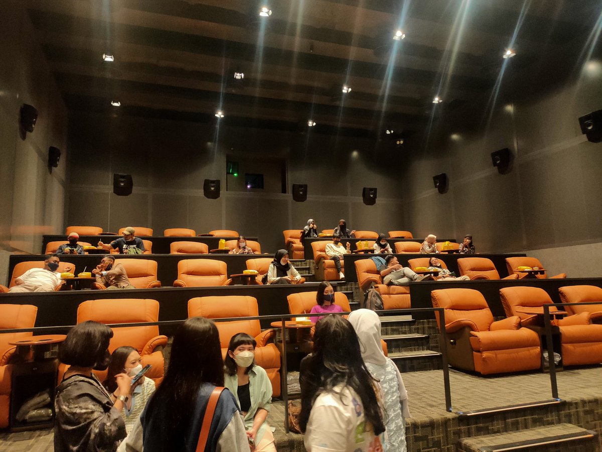 Nontoners tweet media