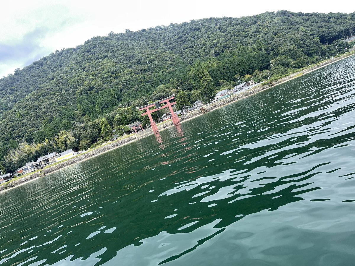 琵琶湖になんかあったよ？